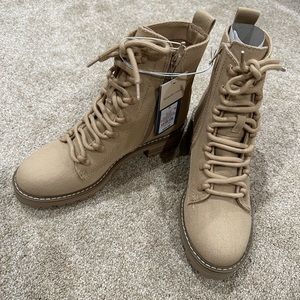 Universal Thread Parker Boots